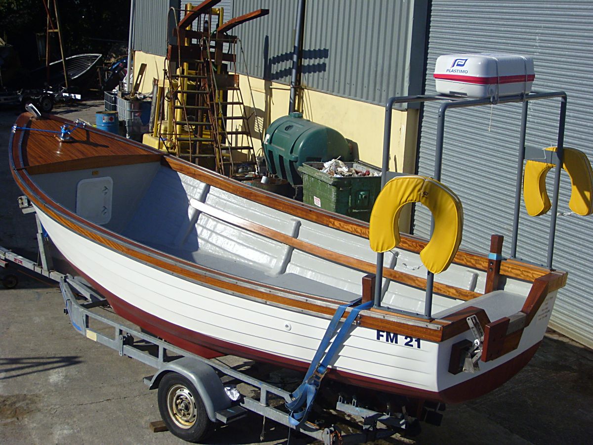 FM 21 Open Work Boat